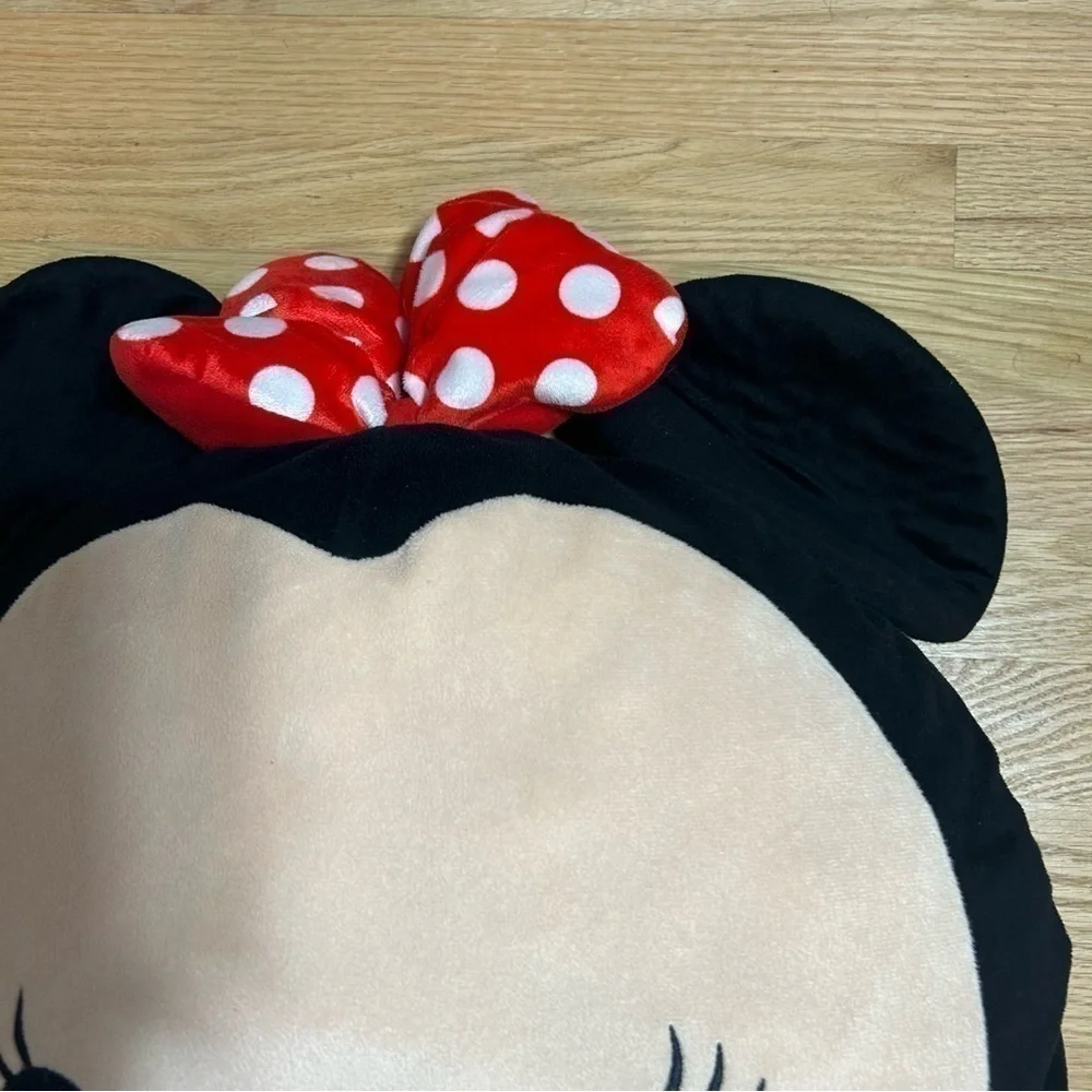 Disney Minnie Mouse Tsum Tsum Pillow Large Plush Fluffy Soft Kids Room Decor
